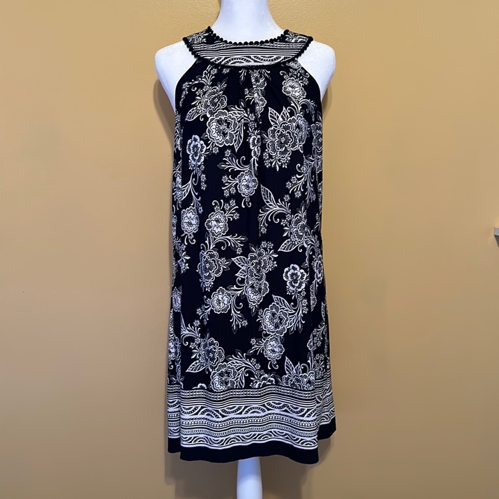 Women’s Button Clasp Dress